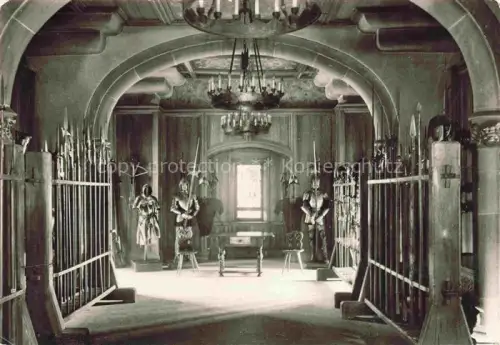 AK / Ansichtskarte Haut-Koenigsbourg Hohkoenigsburg Orschwiller 67 Bas-Rhin Chateau Salle d'Armes