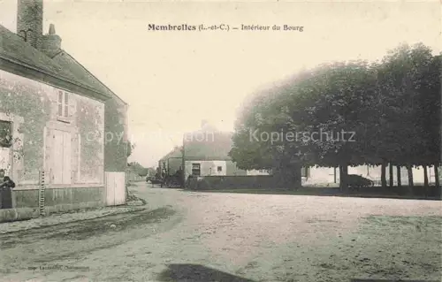 AK / Ansichtskarte Membrolles BLOIS 41 Loir-et-Cher Intérieur du Bourg