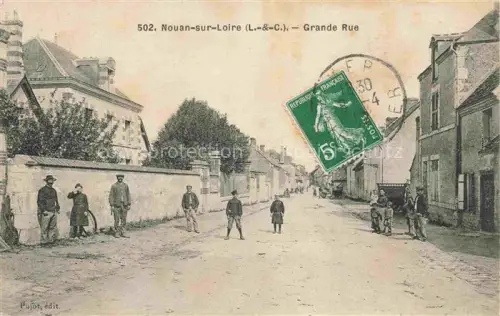 AK / Ansichtskarte Nouan-sur-Loire Romorantin-Lanthenay 41 Loir-et-Cher Grande Rue