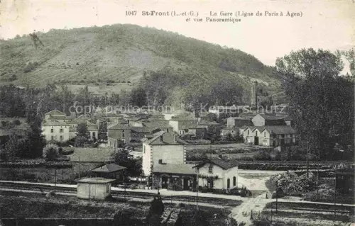 AK / Ansichtskarte St-Front-sur-Lemance Villeneuve-sur-Lot 47 Lot-et-Garonne La gare Ligne de Paris à Agen et vue panoramique