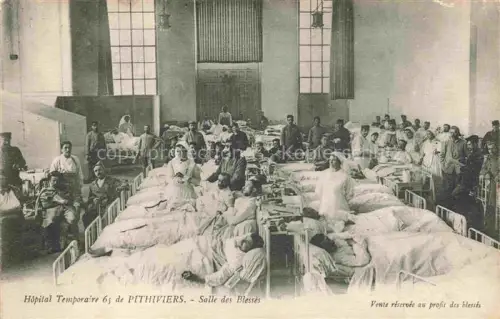 AK / Ansichtskarte Pithiviers-en-Gatinais 45 Loiret Hôpital Temporaire Salle des Blessés
