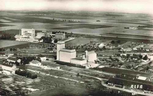 AK / Ansichtskarte Pithiviers-en-Gatinais 45 Loiret Le Silo et la Malterie vue aérienne