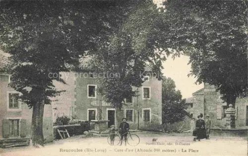AK / Ansichtskarte Raucoules Yssingeaux 43 Haute-Loire Cure d'air la Place