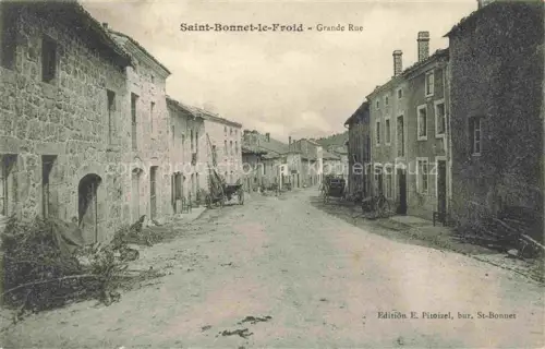 AK / Ansichtskarte Saint-Bonnet-le-Froid Yssingeaux 43 Haute-Loire Grande Rue