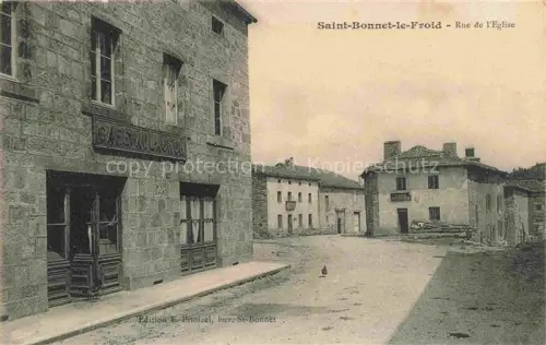 AK / Ansichtskarte Saint-Bonnet-le-Froid Yssingeaux 43 Haute-Loire Rue de l'Eglise