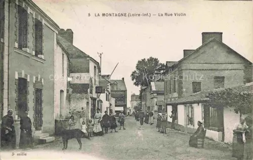 AK / Ansichtskarte La Montagne NANTES 44 Loire-Atlantique Rue Violin