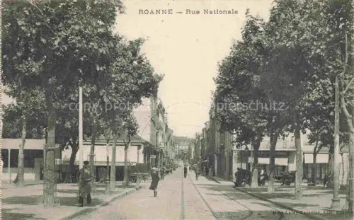 AK / Ansichtskarte ROANNE 42 Loire Rue Nationale