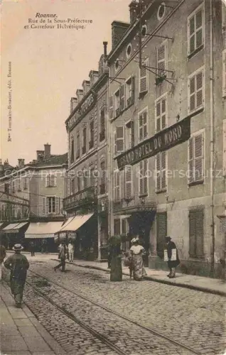 AK / Ansichtskarte ROANNE 42 Loire Rue de la Sous-Préfecture et Carrefour Helvétique