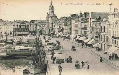 AK / Ansichtskarte LA ROCHELLE 17 Charente-Maritime Le Quai Duperré