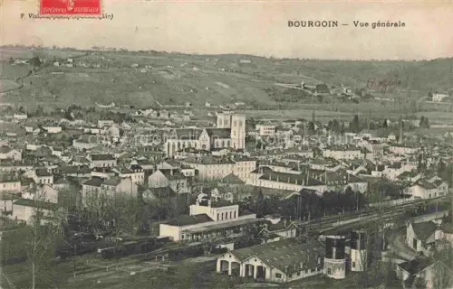 AK / Ansichtskarte Bourgoin-Jallieu La Tour-du-Pin 38 Isere Vue générale