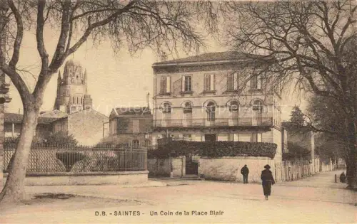 AK / Ansichtskarte SAINTES 17 Charente-Maritime Un coin de la Place Blair