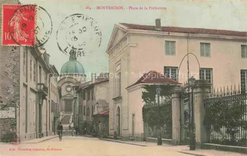 AK / Ansichtskarte MONTBRISON 42 Loire Place de la Préfecture