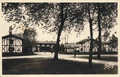 AK / Ansichtskarte Morcenx Mont-de-Marsan 40 Landes Place de la Gare