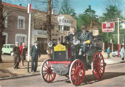 AK / Ansichtskarte LA ROCHE-SUR-YON 85 Vendee Motorkutsche Renault