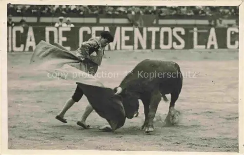 AK / Ansichtskarte Stierkampf Corrida de Toros Bullfight-- Arena