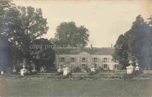 AK / Ansichtskarte La Motte-Beuvron Lamotte-Beuvron 41 Loir-et-Cher Château Parc