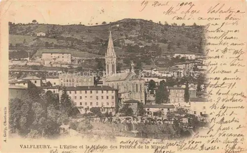 AK / Ansichtskarte Valfleury Saint-Etienne 42 Loire Vue générale Eglise et la Maison des Prêtres de la Mission