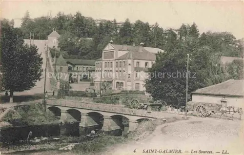 AK / Ansichtskarte Saint-Galmier Montbrison 42 Loire Les Sources Pont