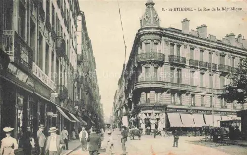 AK / Ansichtskarte SAINT-ETIENNE  ST-ETIENNE 42 Loire Rue de la République