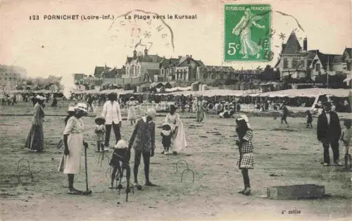 AK / Ansichtskarte PORNICHET Saint-Nazaire 44 Loire-Atlantique La plage vers le Kursaal