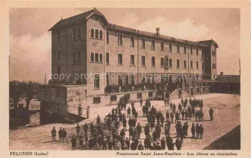 AK / Ansichtskarte Pelussin Saint-Etienne 42 Loire Pensionnat Saint Jean-Baptiste les élèves en récréation