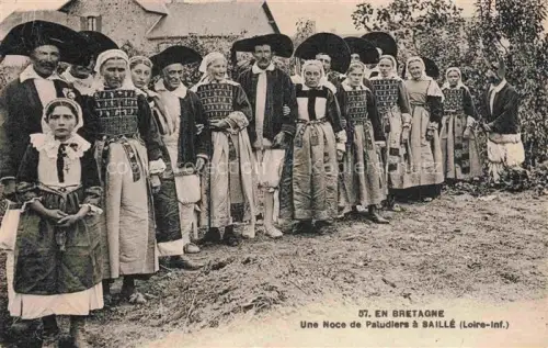 AK / Ansichtskarte Saille Guerande Saint-Nazaire 44 Loire-Atlantique Une Noce de Paludiers