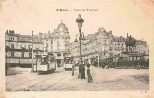AK / Ansichtskarte ORLEANS 45 Loiret Place du Martroi Tram