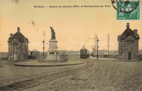AK / Ansichtskarte ORLEANS 45 Loiret Statue de Jeanne d'Arc et perspective du pont Monument