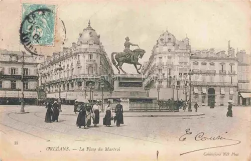 AK / Ansichtskarte ORLEANS 45 Loiret Place du Martroi Monument