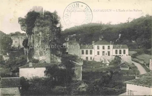 AK / Ansichtskarte Gavaudun Villeneuve-sur-Lot 47 Lot-et-Garonne Ecole et les ruines