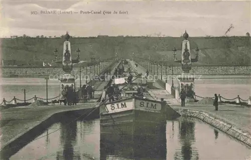 AK / Ansichtskarte Briare-le-Canal Montargis 45 Loiret Pont-Canal