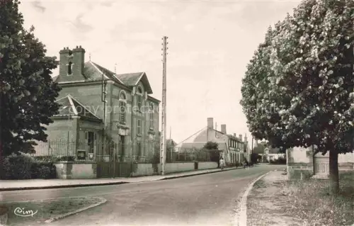 AK / Ansichtskarte Sury-aux-Bois ORLEANS 45 Loiret La Mairie