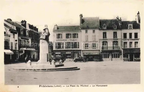 AK / Ansichtskarte Pithiviers-en-Gatinais 45 Loiret Place du Martroi Monument