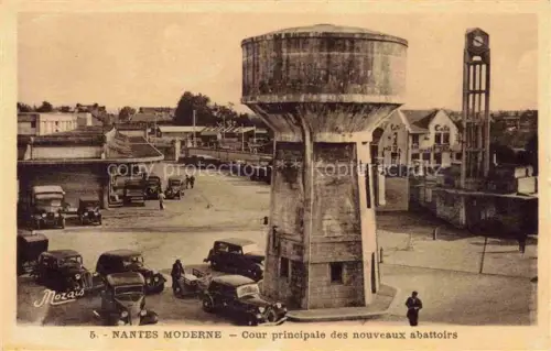 AK / Ansichtskarte NANTES 44 Loire-Atlantique Cour principale des nouveaux abattoirs