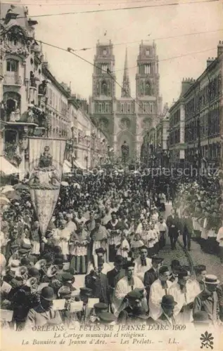 AK / Ansichtskarte ORLEANS 45 Loiret Fêtes de Jeanne d'Arc Cortège municipal et religieux Les Prélats
