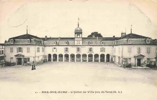 AK / Ansichtskarte Bar-sur-Aube 10 Aube Hôtel de Ville