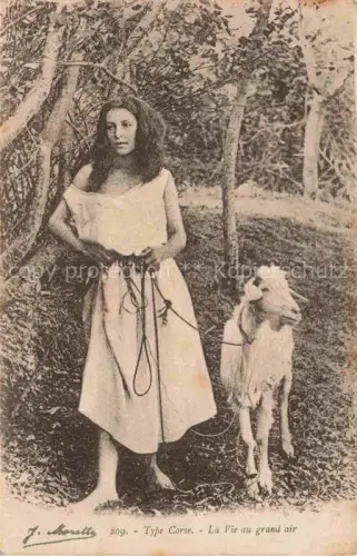 AK / Ansichtskarte Ziege Goat Chevre-- Corsica Corse Frau