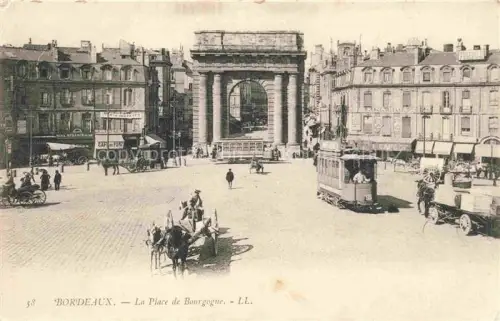 AK / Ansichtskarte STRAssENBAHN Tramway-- Bordeaux la Place de Bourgogne 