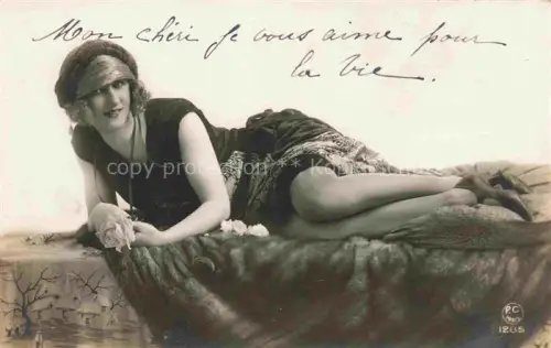 AK / Ansichtskarte Foto PC Paris Nr. 1285 Frauen 