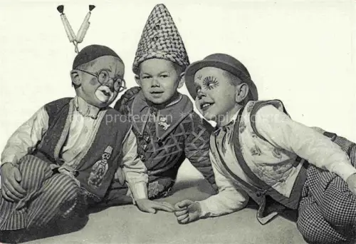 AK / Ansichtskarte Clown Payaso Zircus Cirque-- Schaefer's Maerchenstadt Lilliput 