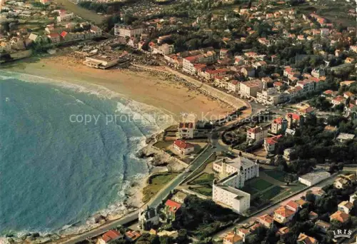 AK / Ansichtskarte PONTAILLAC Royan 17 Charente-Maritime La Plage et le Casino Vue aerienne
