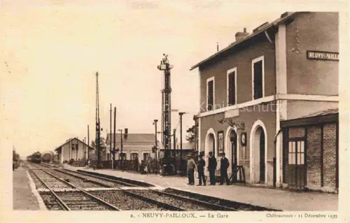AK / Ansichtskarte Neuvy-Pailloux Issoudun 36 Indre La gare