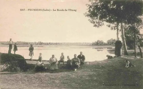 AK / Ansichtskarte Pruniers Issoudun 36 Indre La Bonde de l'Etang