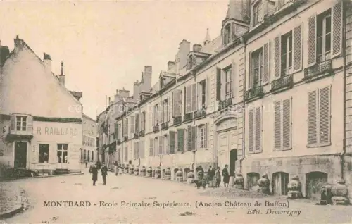 AK / Ansichtskarte MONTBARD 21 Cote-d Or Ecole Primaire Supérieure ancien Château de Buffon