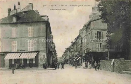 AK / Ansichtskarte Sarlat-en-Perigord Sarlat-la-Caneda 24 Dordogne Rue de la République