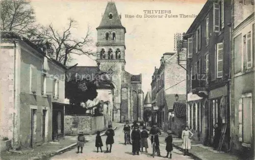 AK / Ansichtskarte Thiviers NONTRON 24 Dordogne Rue du Docteur Jules Theulier