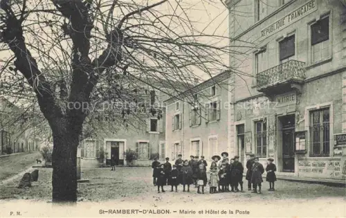 AK / Ansichtskarte St-Rambert-d Albon Valence 26 Drome Mairie et Hôtel de la Poste