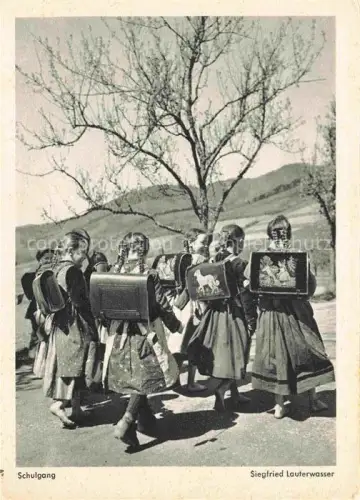 AK / Ansichtskarte Schule School Ecole Escuela Scuola-- Schulanfang Siegfried Lauterwasser 