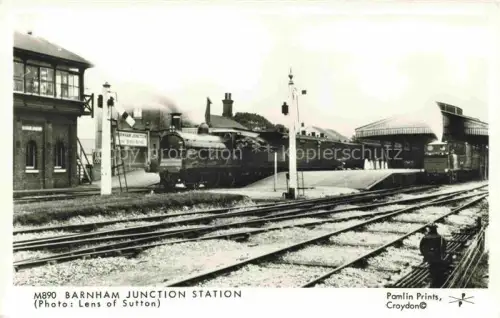 AK / Ansichtskarte Barnham Arun Sussex UK Junction Station Train