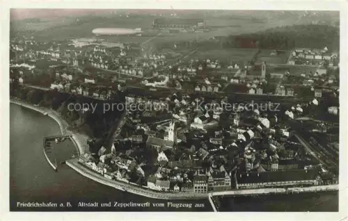 AK / Ansichtskarte FRIEDRICHSHAFEN Bodensee Altstadt und Zeppelinwerft